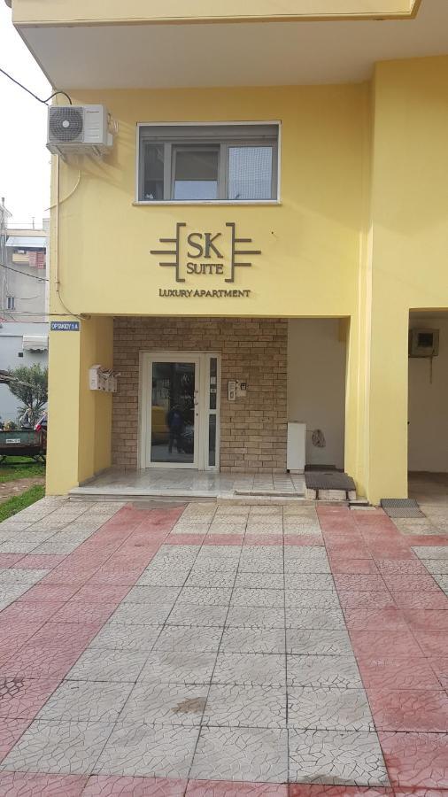 S.K.Suite Драма Экстерьер фото